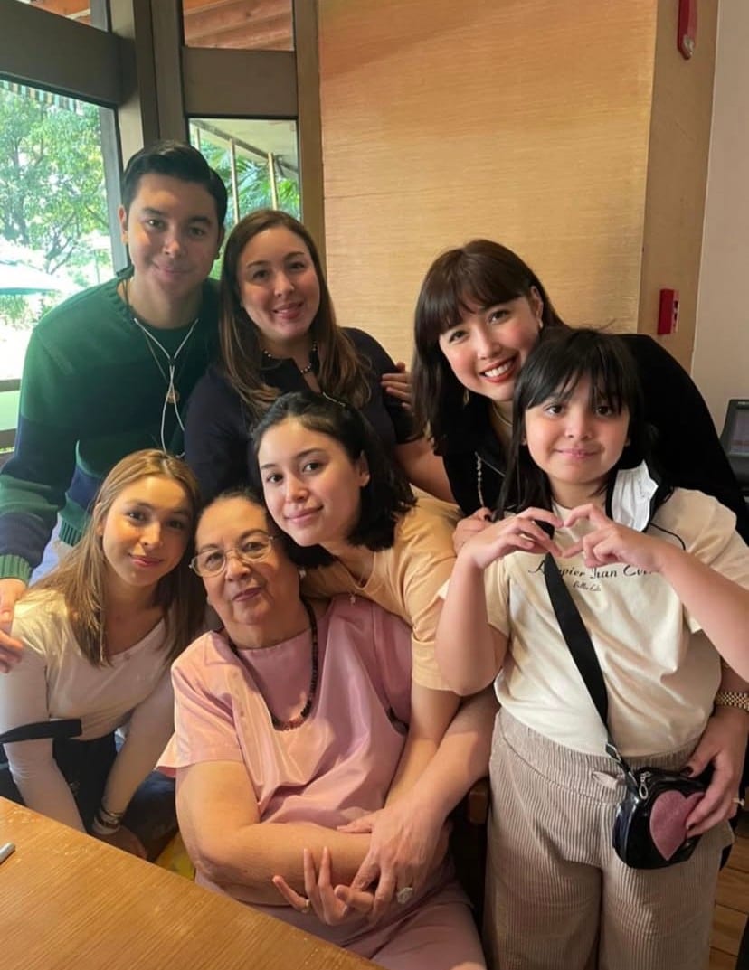 Inday with Marjorie's children, Dani, Julia, Claudia, Leon, and Erich